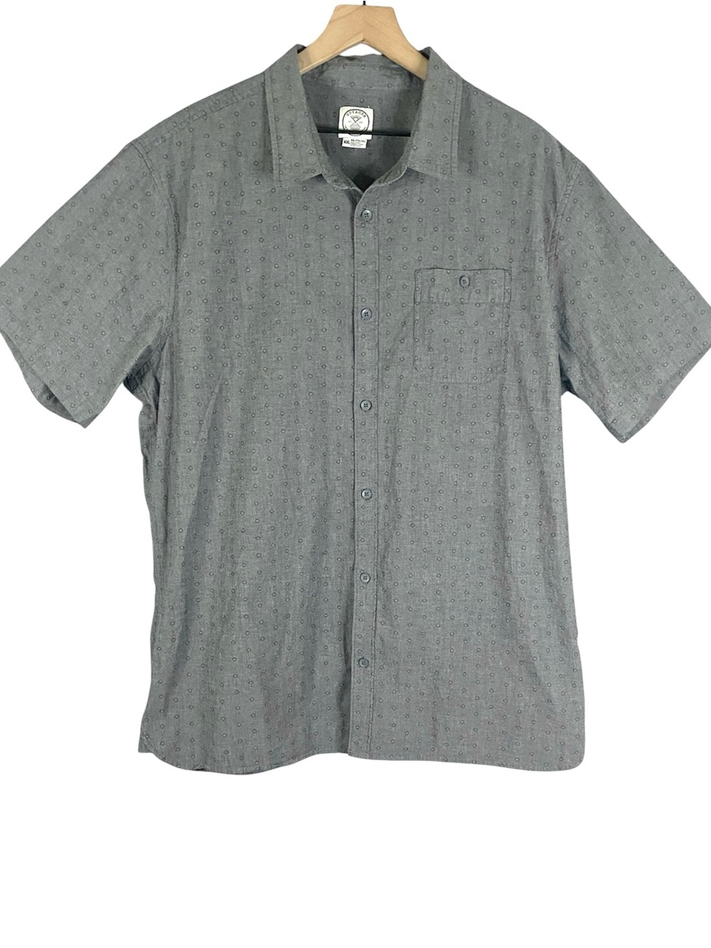 Voyager Men’s Short Sleeve Button Up w/Geo Print Chest Pocket in Gray Size XXL